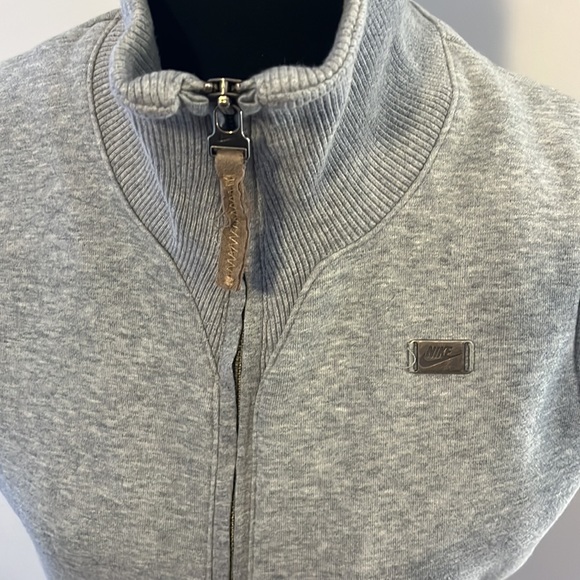 Nike Winter Vest - Picture 2 of 10